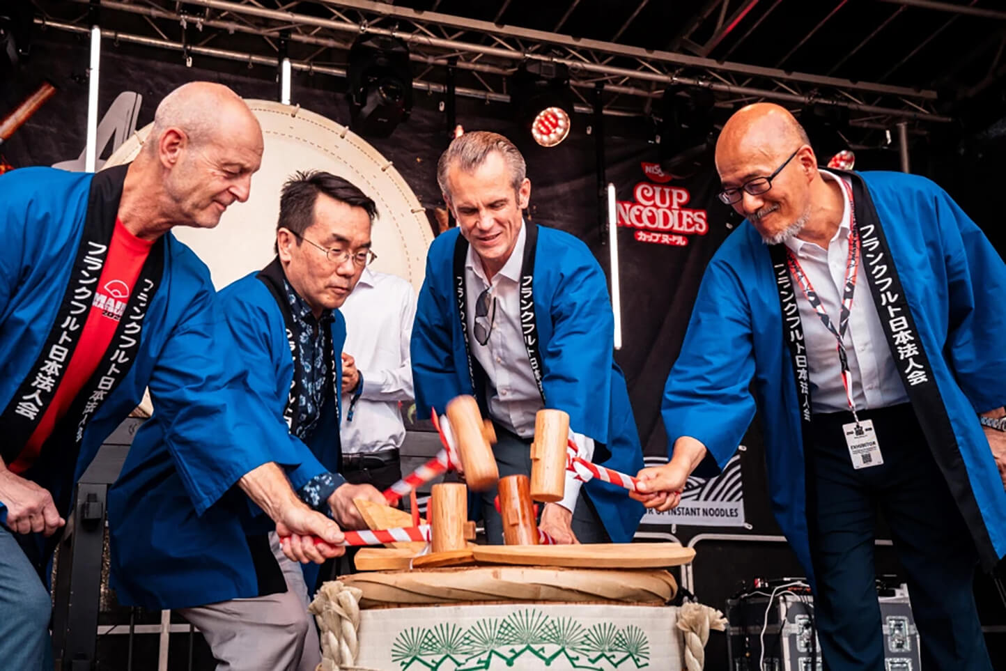 Scenes from the kagami-biraki ceremony at the Main Festival opening ceremony